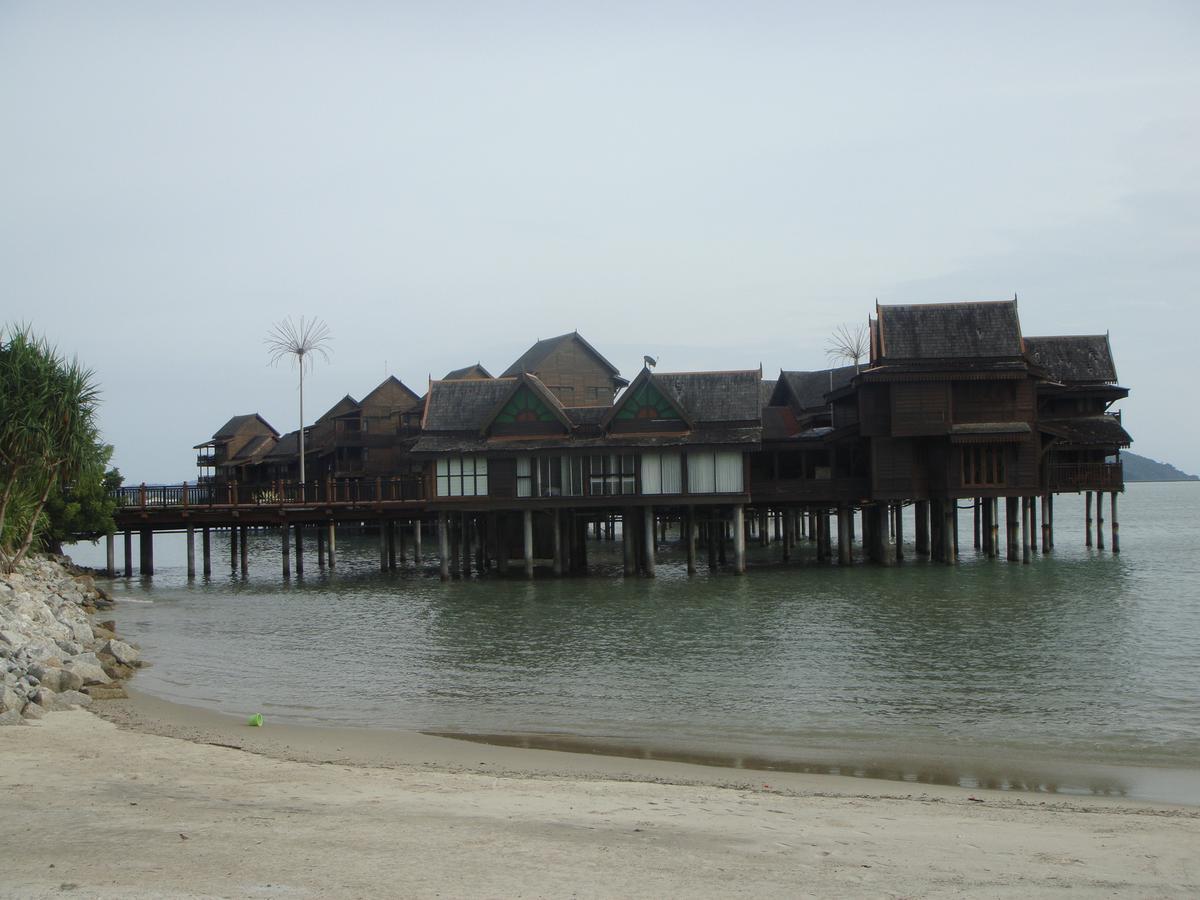 Langkawi Lagoon Resort Water Chalet Pantai Cenang  Extérieur photo